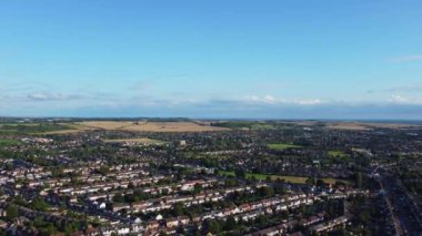 Luton City, İngiltere 'deki Yüksek Angle Residential Homes. 27 Temmuz 2023 'te Drone' un Kamerası ile yakalanmış.