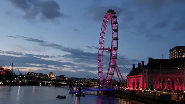 Nádherný Pohled Osvícené Londýnské Oko Westminsteru Centru Londýna Noci Záznam — Stock video
