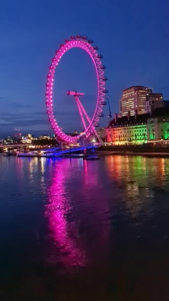 Prachtig Uitzicht Verlichte London Eye Bij Westminster Central London Nachts — Stockvideo