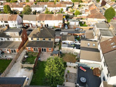 Luton City ve Residential District 'in yüksek açılı görüntüsü. İHA 'nın Kamerasıyla 23 Temmuz 2023' te çekilmiş hava görüntüsü. İngiltere, İngiltere