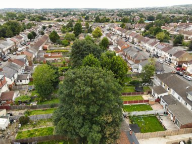 Luton City ve Residential District 'in yüksek açılı görüntüsü. İHA 'nın Kamerasıyla 23 Temmuz 2023' te çekilmiş hava görüntüsü. İngiltere, İngiltere