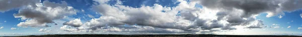 Videocamera Del Drone Alto Angolo Nuvole Drammatiche Cielo Sopra Città — Foto Stock