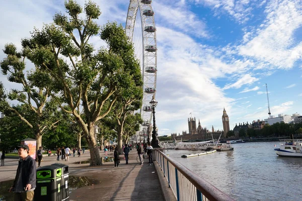 Londra Gözü Nün Güzel Düşük Açı Manzarası Büyük Ben Saat — Stok fotoğraf
