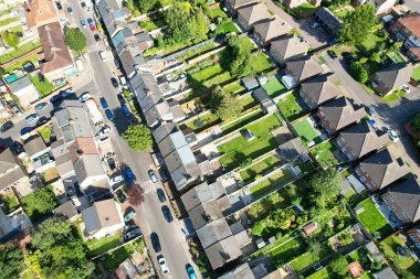 Luton City 'nin kuzeydoğusu ve yerleşim bölgesinin yüksek açılı görüntüsü. Hava Görüntüsü, İHA 'nın Kamerası ile 26 Ağustos 2023' te kaydedildi. İngiltere, İngiltere