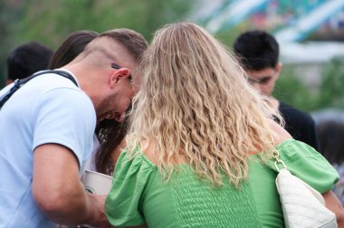 Halkın En Güzel Görüntüsü Londra Köprüsü ve Thames Nehri 'nin Tur' undan Hoşlanıyor. İngiltere 'nin Londra' nın başkenti İngiltere 'nin en çekici turist cazibesi. 18 Haziran 2023