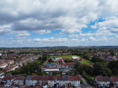 Luton City, İngiltere 'nin Barınma Bölgesi' nin hava görüntüleri. Görüntü İHA 'nın Kamerasıyla 30 Temmuz 2023' te kaydedildi.