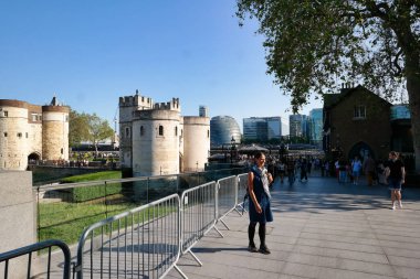 Uluslararası Turist Halkının En Güzel Görüntüsü 4 Haziran 2023 'te İngiltere' nin başkenti Londra 'daki Tower Bridge ve Thames Nehri' ni ziyaret ediyor.