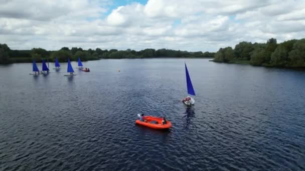 High Angle Footage People Boating Caldecotte Lake Located Milton Keynes — Stock Video