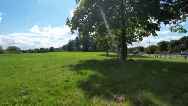 Letecké Záběry Nejkrásnějších Britských Silnic Průjezdu Caldecotte Lake Milton Keynes — Stock video