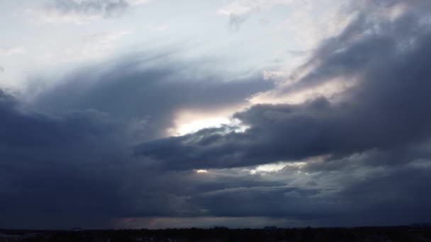 Céu Bonito Nuvens Dramáticas Durante Pôr Sol Sobre Inglaterra Grã — Vídeo de Stock