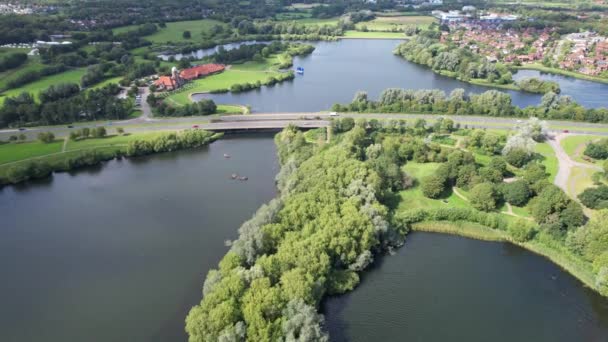 Aerial View Milton Keynes City England Caldecotte Lake Footage Taken — стоковое видео