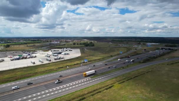 High Angle View British Motorways Highways Traffic Junction 11A Van — Stockvideo