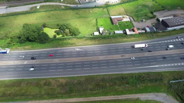 High Angle View British Motorways Highway Traffic Junction 11A Luton — стоковое видео