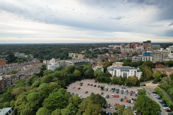 En İyi Turist Çekim Merkezinin Havadan Görüntüsü Bournemouth City 'de Sandy Beach ve İngiltere Okyanusu' yla birlikte 23 Ağustos 2023 'te Drone' un Kamerası ile çekildi. 