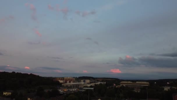 Air View Central Luton City Sentrum England Storbritannia Solnedgang Kvelden – stockvideo