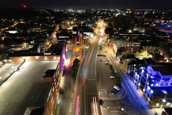 Vista Aérea Los Edificios Iluminados Del Centro Carreteras Ciudad Central —  Fotos de Stock
