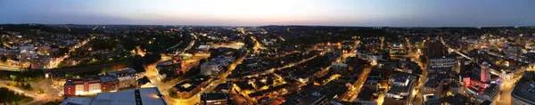 Luftaufnahme Der Beleuchteten Stadt Luton England Bei Sonnenuntergang Herbst Aufnahme — Stockfoto