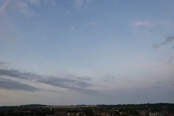 Hermoso Cielo Nubes Dramáticas Durante Puesta Del Sol Sobre Luton — Foto de Stock