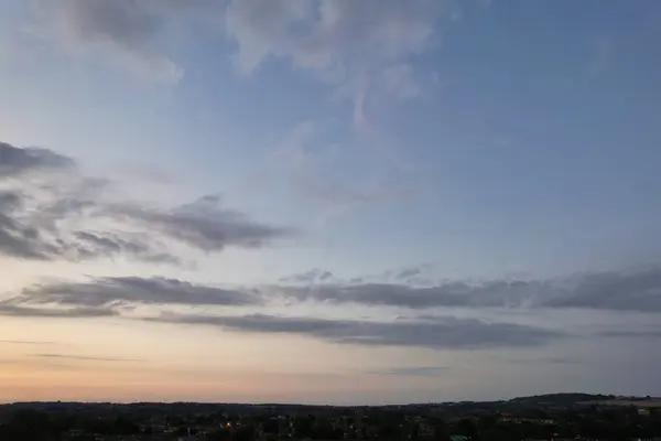 Vacker Himmel Och Dramatiska Moln Solnedgången Över Luton England Storbritannien — Stockfoto