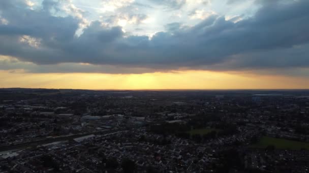 英国卢顿 2023年9月15日 日落时的卢顿市空中景观 — 图库视频影像