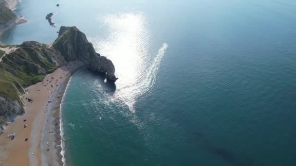 イギリス イギリスのドアビーチの英国風景と海の景色の最も美しいハイアングルビュー フッテージは2023年9月9日にドローンのカメラで撮影された ドルル ドール — ストック動画