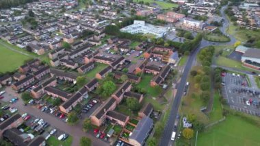 Büyük Britanya 'nın Luton şehrinin günbatımındaki hava görüntüleri. Görüntü İHA 'nın Kamerasıyla 21 Eylül 2023' te çekildi.