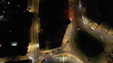 Günbatımından sonra Güney Doğu Şehir Merkezi ve Luton Şehri ve Ticaret Bölgesi Yüksek Açı Manzarası. Görüntü İHA 'nın Kamerasıyla 5 Eylül 2023' te çekildi.