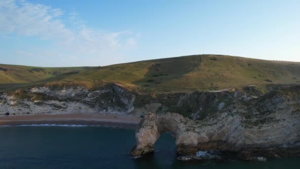 Best High Angle View British Landscape Sea View Durdle Door — Stockvideo