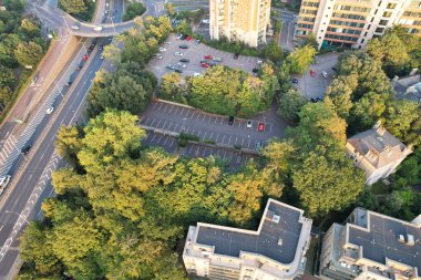 Bournemouth Sahili 'nin İngiliz Turist Çekimi ve İngiltere' nin Deniz manzaralı şehri Büyük Britanya. Görüntü İHA 'nın Kamerasıyla 9 Eylül 2023' te günbatımında çekildi. 