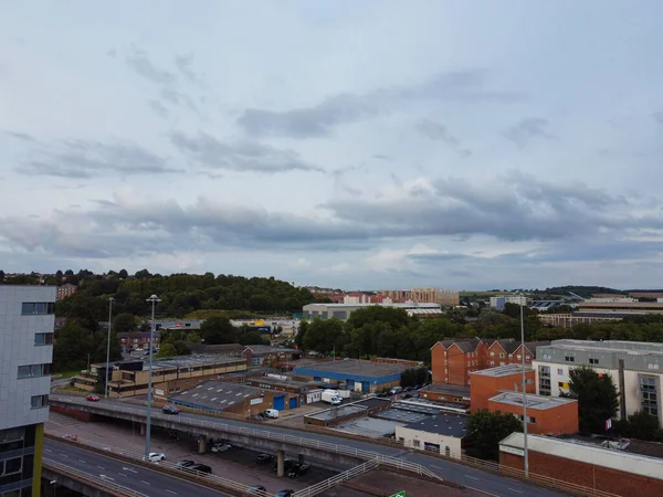 日落时的东南下城和中卢顿市和商业区的高角景观 这张照片是2023年9月1日用无人机拍摄的 — 图库照片
