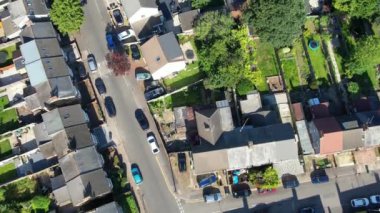 Slow Motion Moage Over Eastern Luton Sunny Day 'de. 8 Mayıs 2023 'te Drone' un Kamerasıyla çekilmiştir.