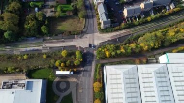 Central Bedfordshire Koleji ve Binalarının Hava Görüntüleri. Üniversite İngiltere 'nin Merkez Dunstable kasabasında yer almaktadır. Görüntü İHA 'nın Kamerasıyla 22-10-2022' de kaydedildi.