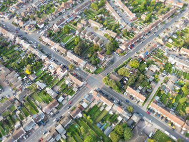 İngiltere 'nin Kuzey Luton Kasabası Büyük Britanya Havacılık Panoramik Manzarası. Görüntü, İHA 'nın Kamerasıyla 8 Ekim 2023' te Orta İrtifa 'dan çekildi..