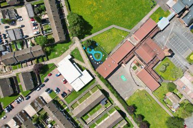 İngiltere 'nin Luton şehrinin kuzeyindeki Iskan Gayrimenkul Konutları Yüksek Açısı. Görüntü İHA 'nın Kamerasıyla 15 Ağustos 2023' te yakalandı.