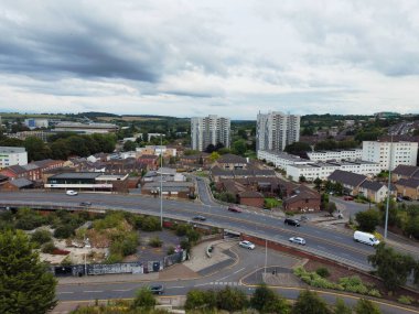 İngiltere 'nin merkez Luton şehrinin havadan çekilmiş görüntüleri. Şehir merkezindeki kamera 1 Eylül 2023 'te İHA' nın kamerasıyla çekildi.