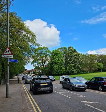 Luton City, İngiltere 'de Büyük Yol ve Trafik. Görüntü İHA 'nın Kamerasıyla 7 Mayıs 2023' te çekildi.