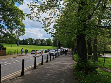 Luton City, İngiltere 'de Büyük Yol ve Trafik. Görüntü İHA 'nın Kamerasıyla 7 Mayıs 2023' te çekildi.