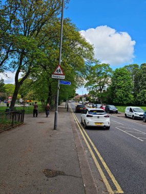 Luton City, İngiltere 'de Büyük Yol ve Trafik. Görüntü İHA 'nın Kamerasıyla 7 Mayıs 2023' te çekildi.