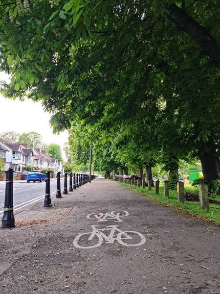 Luton City, İngiltere 'de Büyük Yol ve Trafik. Görüntü İHA 'nın Kamerasıyla 7 Mayıs 2023' te çekildi.