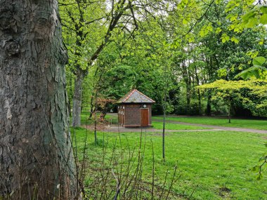 Luton City, İngiltere 'deki Wardown Halk Parkı' nın düşük açılı görüntüsü. Resim 7 Mayıs 2023 'te çekilmiştir.