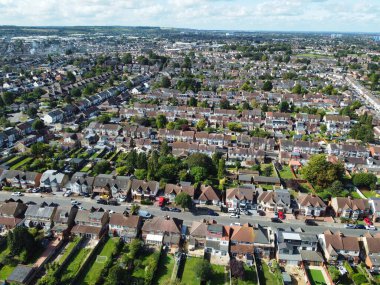 İngiltere 'nin Luton Kasabası' nın en güzel manzara görüntüsü, İHA 'nın İngiltere Yüksek Açılı Kamerası, İngiltere