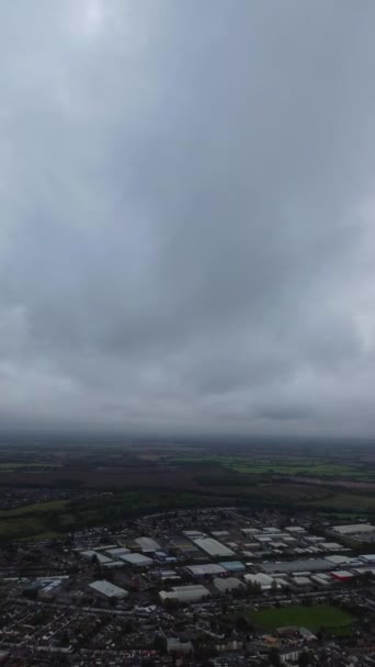 Nejkrásnější High Angle Pohled Dramatické Mraky Oblohy Nad Luton City — Stock video
