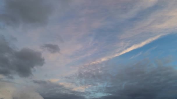 Drámai Felhők Égbolt Napnyugtakor Anglia Felett — Stock videók