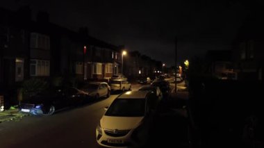 Luton City üzerindeki Sisli Gece 'nin Hava Görüntüleri. 20 Ekim 2023 'te yakalandı.