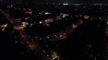 Luton City üzerindeki Sisli Gece 'nin Hava Görüntüleri. 20 Ekim 2023 'te yakalandı.