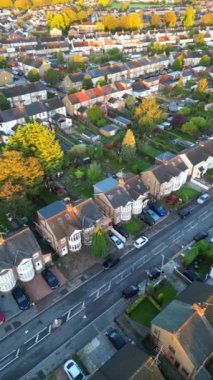 Luton Residential District 'in güzel Yüksek Açılı Manzarası. 22 Ekim 2023 'te Drone' un Kamerası ile yakalanmış.