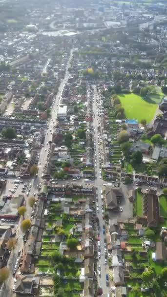 Schöne Hochwinkel Ansicht Des Luton Residential District Aufgenommen Mit Drohne — Stockvideo