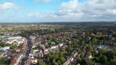 İngiltere 'nin başkenti Hitchen' de ikamet bölgesinin yüksek açısı. Görüntü İHA 'nın Kamerasıyla 28 Ekim 2023' te kaydedildi. 