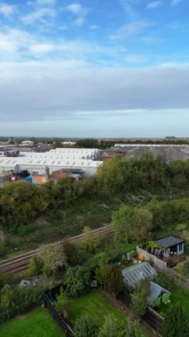 Hitchin Town of England. Bulutlu 28 Ekim 2023 'te İHA' nın Kamerasıyla yakalanmış.