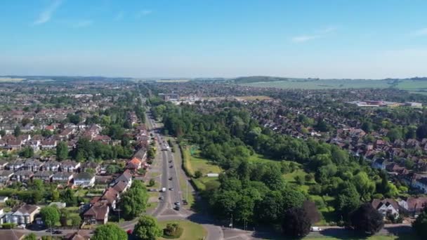 イギリスのウォードタウン公共公園とルートンシティのハイアングルビュー 2023年11月1日にドローンのカメラでイギリス上空で撮影 — ストック動画